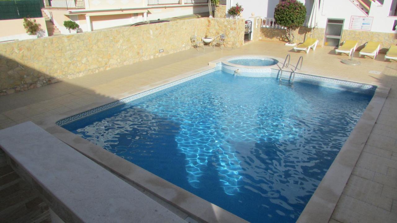Apartamento - 2 A 4 Pessoas- Piscina Olhos de Agua  Exterior foto