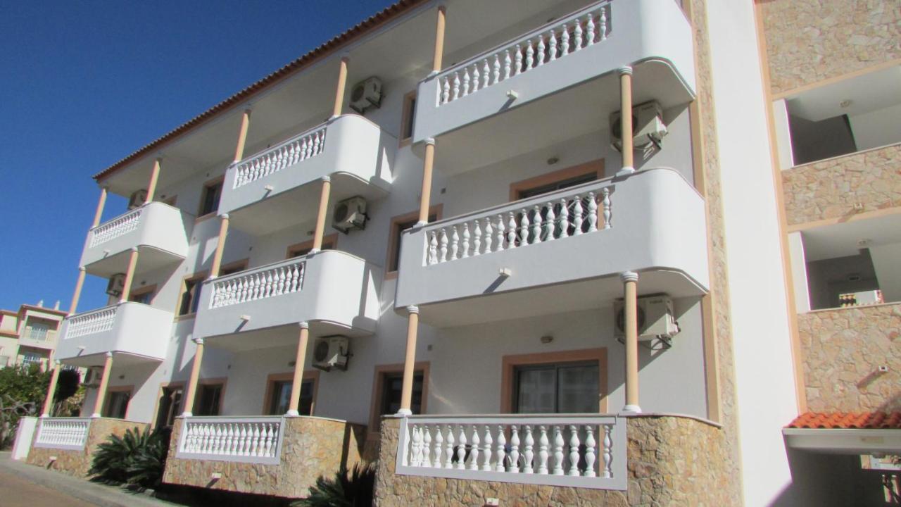 Apartamento - 2 A 4 Pessoas- Piscina Olhos de Agua  Exterior foto